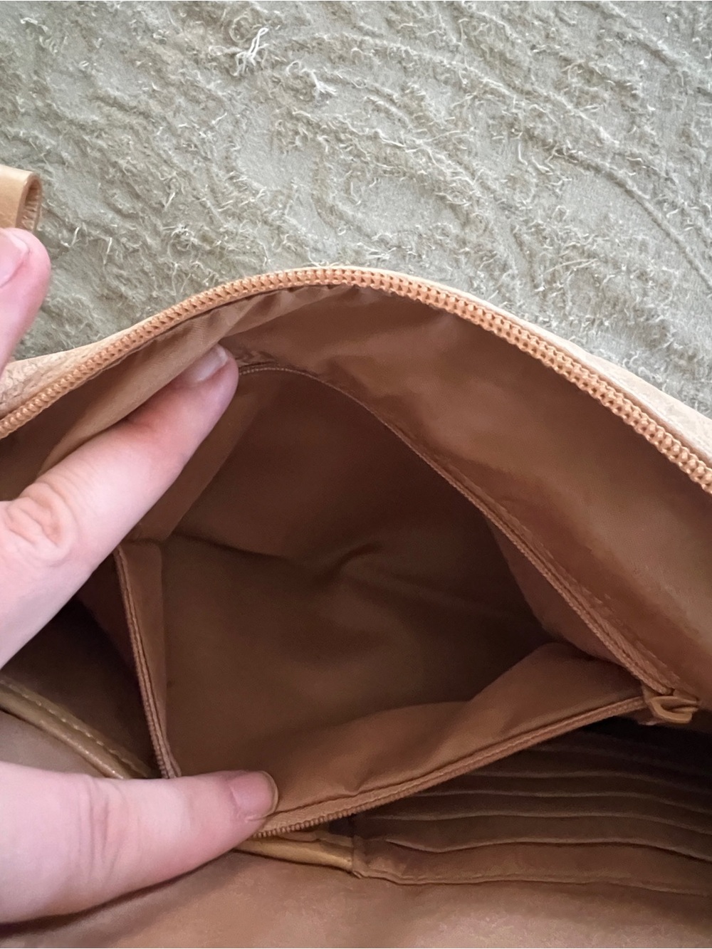 Giani Bernini Beige Leather Zip Up Purse with Strap Old Money Quiet Luxury - Picture 9 of 16